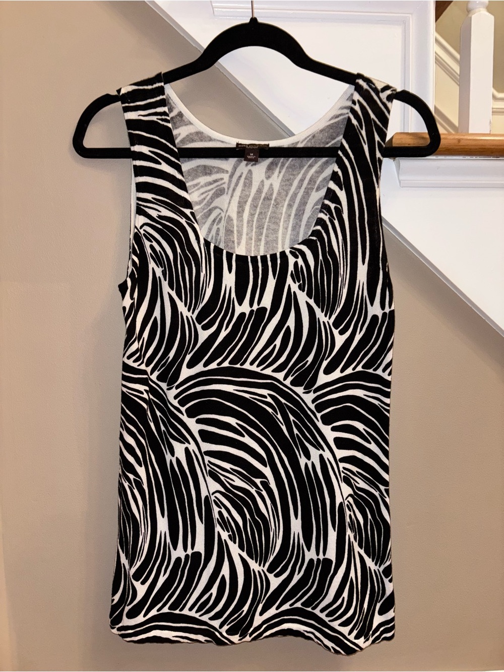 Dana Buchman Women’s Zebra Tank Top size Medium